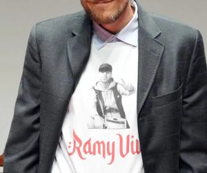 Ambrogini, applausi per poliziotti e carabinieri.  La sinistra protesta: voleva darlo a Ramy