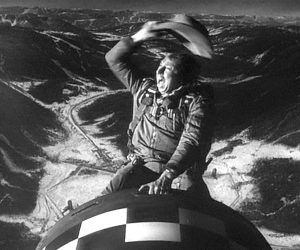 Ucraina, Cavo Dragone: “Nato valuta attacco preventivo alla Russia”