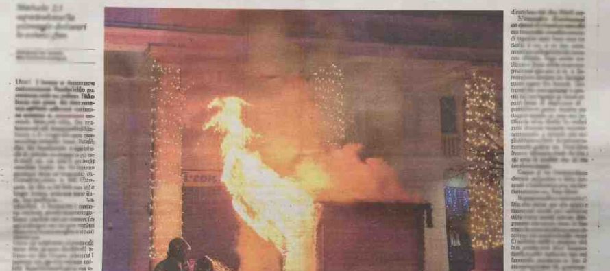 Fuoco alla Casetta di Babbo Natale: protetta identità piromane