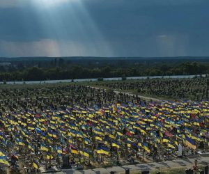 La verità sui soldati ucraini morti: raccolti annunci funebri di 710mila vittime