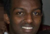 Somalo stupra bambina di 10 anni resta libero e uccide 77enne