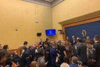 Camera: la Sinistra Occupa ma è Boom di Firme per la Remigrazione!