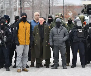 Pentagono: priorità è difesa confini da assalto immigrati