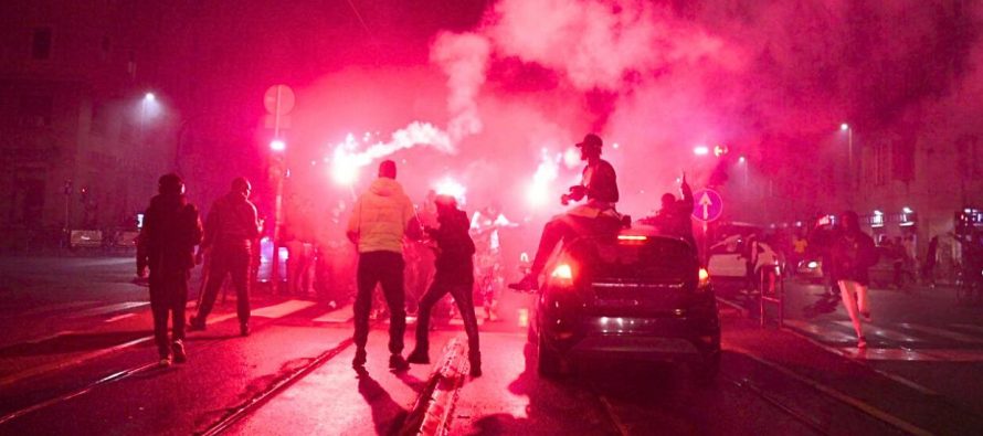 Africani esplodono bomba per la Coppa d’Africa: finestre distrutte a Torino – VIDEO