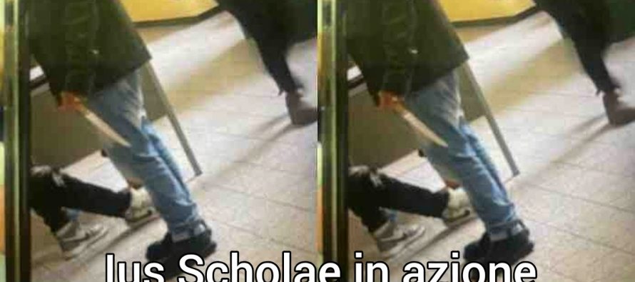 Un altro studente accoltellato davanti a scuola: sono fuori controllo