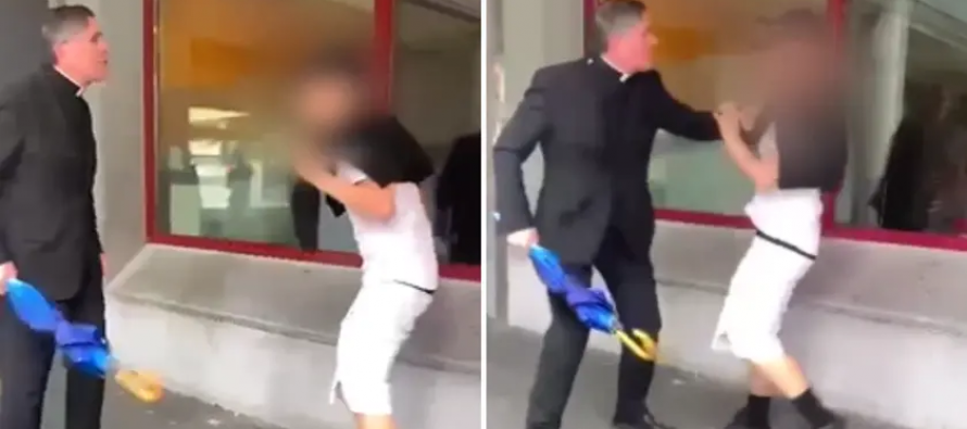 Don accerchiato dai maranza reagisce con l’ombrello: “è efficace” – VIDEO