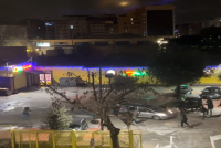 Brutale assalto rosso ai ragazzi di destra che commemorano i morti – VIDEO