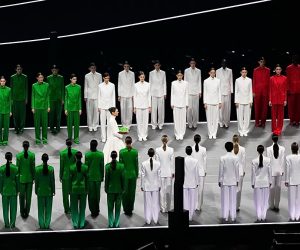 Cerimonia da brividi a San Siro per Olimpiadi: peccato per il maranza