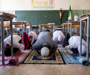 Studenti islamici vogliono aule moschea nelle scuole italiane
