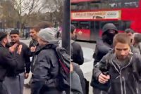 Cristiano quasi linciato dai musulmani a Londra: “Questa è zona islamica”