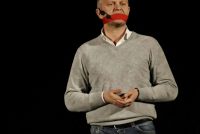 Pucci rinuncia a Sanremo: la sinistra ha minacciato la sua famiglia