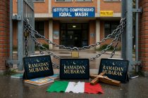 Pioltello, il messaggio di Allah sui tablet degli studenti: “Ramadan Mubarak”