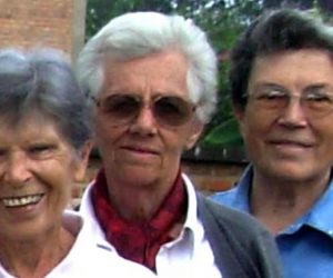 Tre suore italiane accolgono africani e uno di loro le uccide