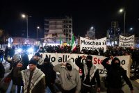 La sinistra manifesta per costruire una grande moschea a Venezia