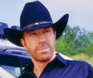 Se ne va anche l’invincibile Chuck Norris