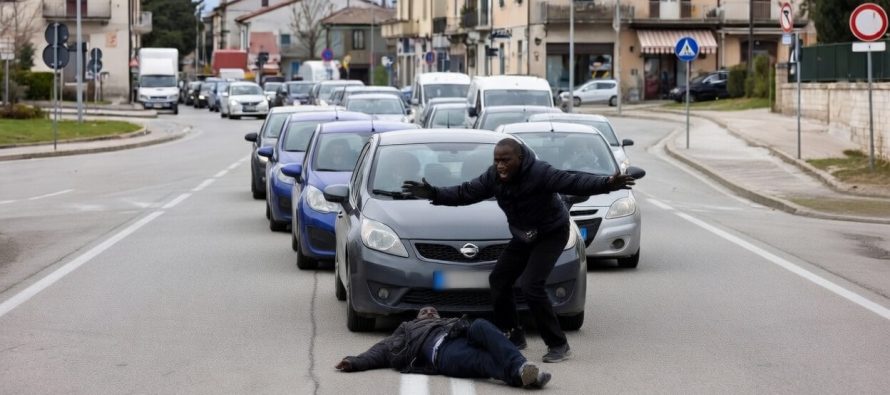 Immigrati bloccano le auto: “Qui non si passa”