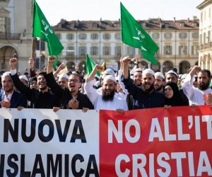 Islamici celebrano vittoria NO al referendum: protetti dalle Toghe Rosse