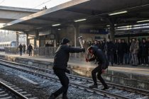 Massacrato a martellate sui binari della stazione di Imola