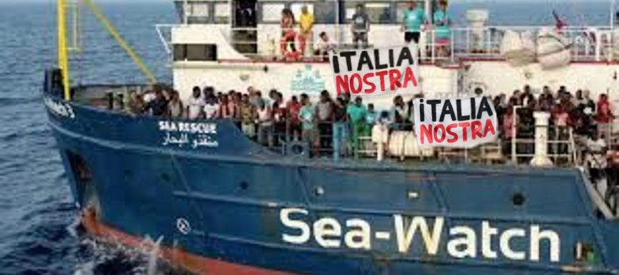 Tribunale impone sbarco SeaWatch con 100 clandestini in Sicilia